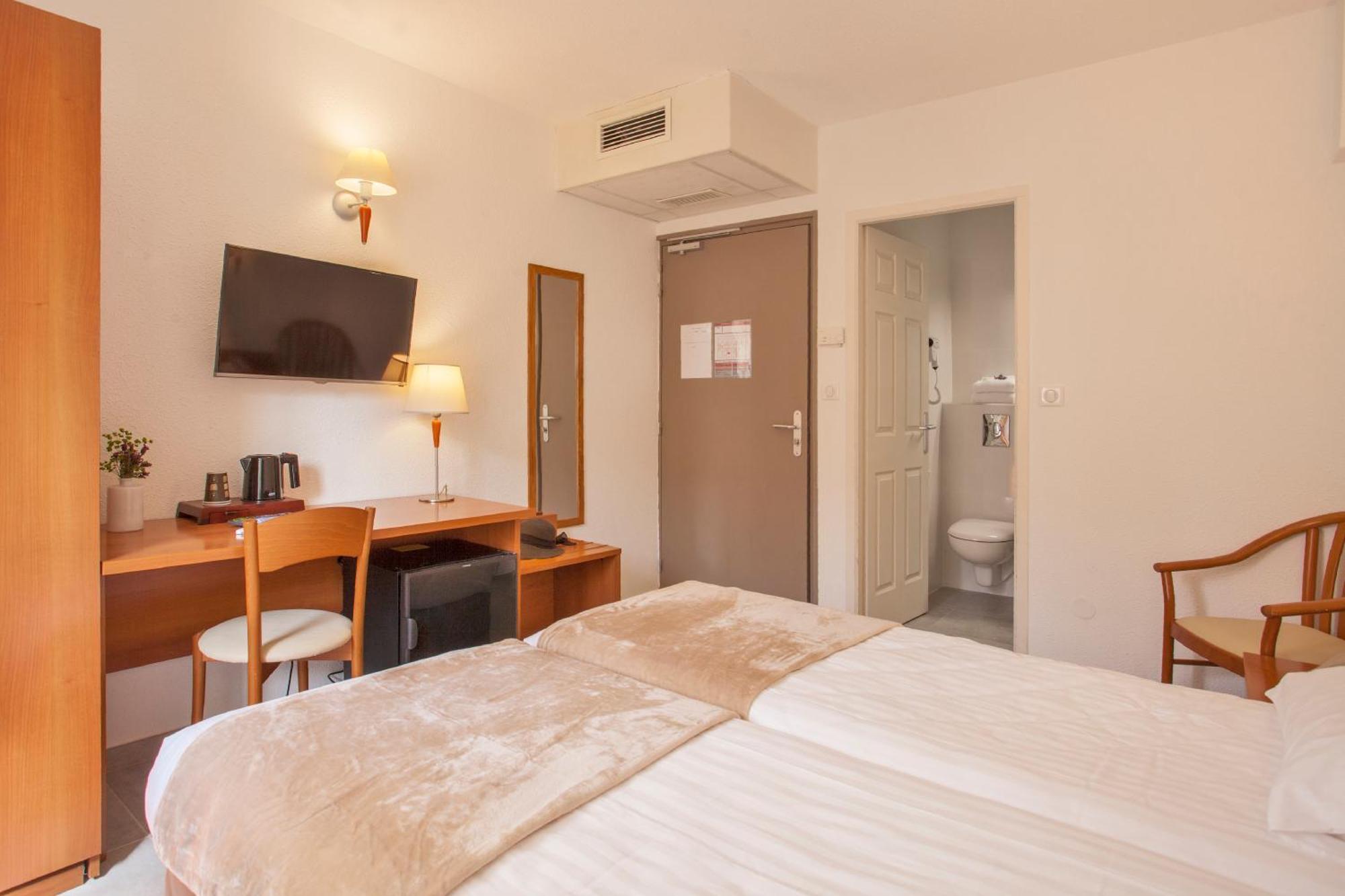 Le Neptune & Spa Propriano  Bagian luar foto