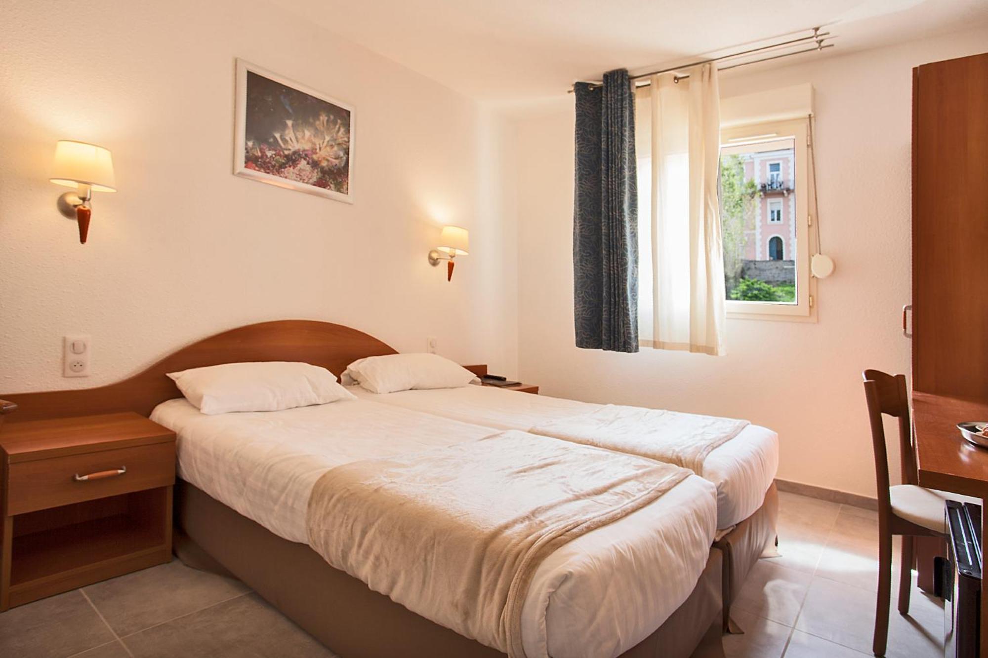 Le Neptune & Spa Propriano  Bagian luar foto
